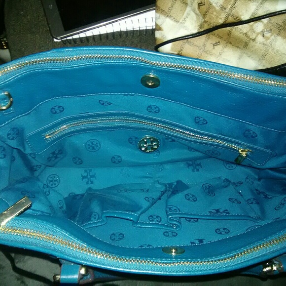 New Tory Burch Bag - Picture 2 of 8